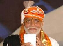 મોરારીબાપુએ આફ્રિકાની કથામાં હાકલ કરતાં 1 મિનિટમાં મળ્યું 1 કરોડનું દાન, બાપુએ આ રકમ કોને આપી દીધી? 