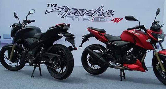 નવી દિલ્હીઃ ટીવીએસ મોટર કંપનીએ ન્યૂ જનરેશન TVS Apache RTR 200 4V લોન્ચ કરી છે. જેને Race Edition 2.0 નામ આપવામાં આવ્યું છે. નવી અપાચે આટીઆર 200 4વીમાં એન્ટી રિવર્સ ટોર્ક સ્લિપર ક્લચ ટેક્નોલોજી આપવામાં આવી છે 