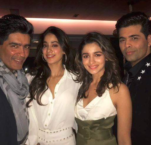 6 માર્ચે જ્હાન્વીએ તેનો 21મો બર્થ ડે પરિવાર અને કઝિન્સ સાથે મનાવ્યો. જેના કારણે તેને ટ્રોલ પણ થવું પડ્યું. કેટલાંક યૂઝર્સે બર્થડે સેલિબ્રેશનની તસવીરો પર કમેન્ટ કરી કે તે મમ્મીને આટલી જલદી કેવી રીતે ભૂલી શકે છે.