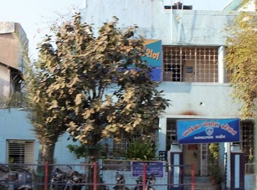 કે.ડી.ખાભલા ભાવનગરથી સેટેલાઈટ ખાતે બદલી કરવામાં આવી છે. જ્યારે આર.એન.વિરાણી બહારથી આવ્યા સરદારનગર પોસ્ટિંગ આપવામાં આવ્યું છે.