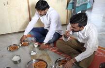 પાટીદાર નેતા હાર્દિક પટેલના નામે 30 લાખ લેનારો રવિ લગ્નમાં આવતાં વિવાદ, જાણો વિગત