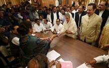 અમિતાભ બચ્ચન વાપરે છે આટલી મોંઘી પેન, કિંમત જાણીને ચોંકી જશો