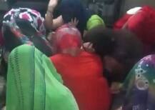 સુરતઃ પતિ બિઝનેસ પર જાય પછી જુગાર રમતી 14 યુવતીઓ ઝડપાઈ, જાણો કોની કોની ધરપકડ? 