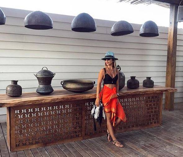 મીનાના 14 એપ્રિલે મેરેજ હતા. જેના માટે તે તૈયારી કરી રહી હતી. તેના લગ્ન ઇસ્તાંબુલના સિરાલી પેલેસમાં થવાના હતા. બાસરન ટ્રાબજોન્સપર ફૂટબોલ ક્લબના પૂર્વે ડેપ્યુટી ચેરમેન હતા. જે બાદ તેમણે ઉર્જાનું પ્રોડક્શન કરતી બોટ ખરી હતી. તેમનો ઇસ્તબુલમાં એક કન્સ્ટ્રક્શન પ્રોજેક્ટ પણ છે, જેનું નામ મીના ટાવર્સ છે.