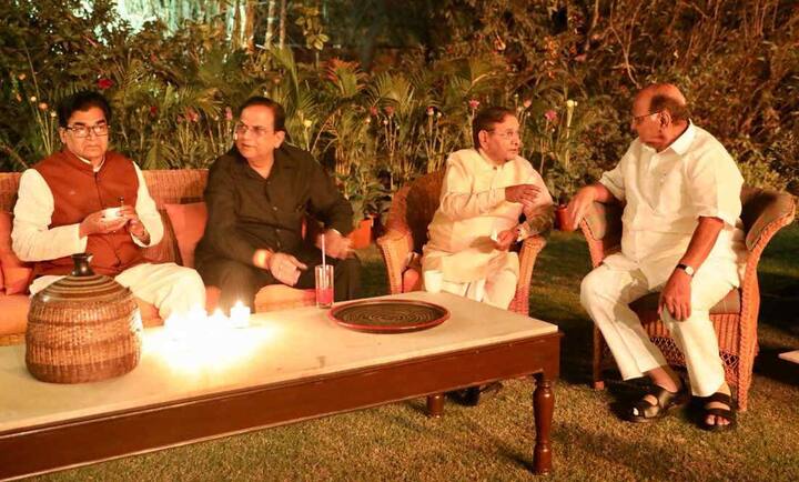 આ ડીનરમાં 20 પક્ષોના નેતાઓ આવ્યા હતા. ડીનરમાં તાજેતરમાં જ એનડીએમાંથી અલગ થયેલા હિન્દુસ્તાની અવામ મોર્ચાના નેતા જીતન રામ માંઝી પણ આવ્યા હતા. 