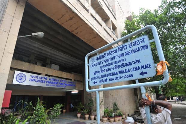  જો સભ્યનું UAN કોઈ પણ એક બેન્ક અકાઉન્ટ, આધાર અથવા પાન કાર્ડ સાથે લિંક થયેલું છે તો તેને PPFને લગતી માહિતી પણ મળી શકે છે. આ માટે તમે ઉમંગ એપનો પણ ઉપયોગ કરી શકો છો.