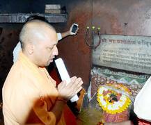 UP પેટાચૂંટણી પરિણામઃ ગોરખપુર અને ફૂલપુરમાં ભાજપ હાર તરફ, SP-BSPમાં જશ્ન