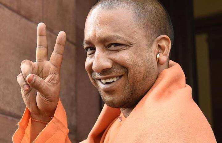 ગોરખપુરથી યોગી આદિત્યનાથ સતત પાંચમી વખત જીતીને સાંસદ બન્યા હતા. યોગીને 5 લાખ 39 હજાર અને બીજા સ્થાન પર રહેલા એસપીના રાજમતિ નિષાદને 2 લાખ 26 હજાર વોટ મળ્યા હતા. 2014માં ફૂલપુર સીટ પરથી કેશવ પ્રસાદ મૌર્યને 5 લાખથી વધારે વોટ મળ્યા હતા. જ્યારે તેમના પ્રતિસ્પર્ધી એસપી ઉમેદવાર ધર્મરાજ પટેલને માત્ર 1 લાખ 95 હજાર વોટ મળ્યા હતા.