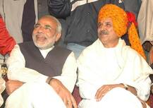 તોગડિયાએ મોદીને પત્ર લખી મળવાનો માગ્યો સમય, જૂના દિવસોની યાદ અપાવી થયા ભાવુક, જાણો વિગત