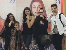 63 વર્ષની આ એક્ટ્રેસ દેખાઇ એકદમ મોર્ડન લૂકમાં, ગૉગલ પહેરેલા ફોટા થયા વાયરલ 