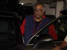 Photos: બોની કપૂર સાથે ભાઈ અર્જુનના ઘરે ડિનર માટે પહોંચી જાહન્વી અને ખુશી, કેમેરાથી કેમ છુપાવ્યો ચહેરો