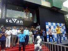 ટીમ ઈન્ડિયાના કયા ક્રિકેટરે બેંગલોરમાં ઓપન કર્યો સ્ટોર, એક ઝલક જોવા ચાહકોની જામી ભીડ