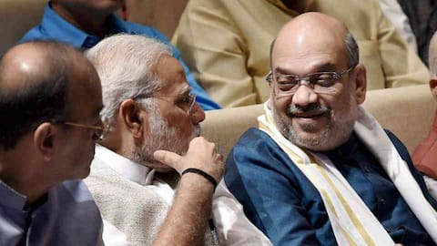 અમિત શાહના કર્ણાટકમાં ધામા, 16 મંત્રી-24 સાંસદોને લગાડ્યા ચૂંટણી પ્રચારના કામે અમિત શાહના કર્ણાટકમાં ધામા, 16 મંત્રી-24 સાંસદોને લગાડ્યા ચૂંટણી પ્રચારના કામે