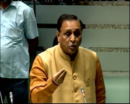  ઉલ્લેખનીય છે કે વિધાનસભામાં વિપક્ષ નેતા પરેશ ધાનાણીના કાર્યાલય દ્ધારા વિધાનસભા સચિવાલય કાર્યાલય પાસે સત્તાવાર ગૃહમાં થયેલા તોફાનના સીસીટીવી ફૂટેજ માંગવામાં આવ્યા હતા. આ ઉપરાંત અધ્યક્ષ દ્ધારા કોગ્રેસના ધારાસભ્યોને 3 વર્ષ અને 1 વર્ષના સસ્પેન્ડ કરવામાં આવ્યા છે તે ક્યા નિયમોને આધારે કરવામાં આવ્યા છે તેની વિગતો માંગવામાં આવી હતી. 