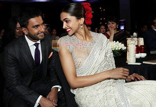 એટલે જ હવે આ લગ્ન મુંબઈમાં થશે. માહિતી તો એવી પણ સામે આવી છે કે બંનેની લગ્નની તારીખ પણ નક્કી થઈ ગઈ છે.