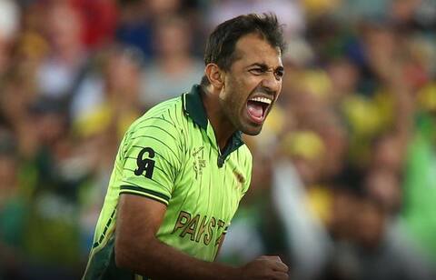 પાકિસ્તાની બોલરે કાશ્મીરને ગણાવ્યું તેમનું, ભારતીય યુઝર્સે આપ્યો જડબાતોડ જવાબ પાકિસ્તાની બોલરે કાશ્મીરને ગણાવ્યું તેમનું, ભારતીય યુઝર્સે આપ્યો જડબાતોડ જવાબ