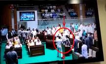 કૉંગ્રેસના ત્રણ ધારાસભ્યોના સસ્પેન્શનનો મામલો હાઈકોર્ટમાં પહોંચ્યો, જાણો ક્યારે થશે સુનાવણી