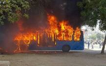 અમદાવાદ: SG હાઈવે પર AC બસમાં આગ લાગી, હાઈવે પર થયો ટ્રાફિકજામ જાણો કારણ