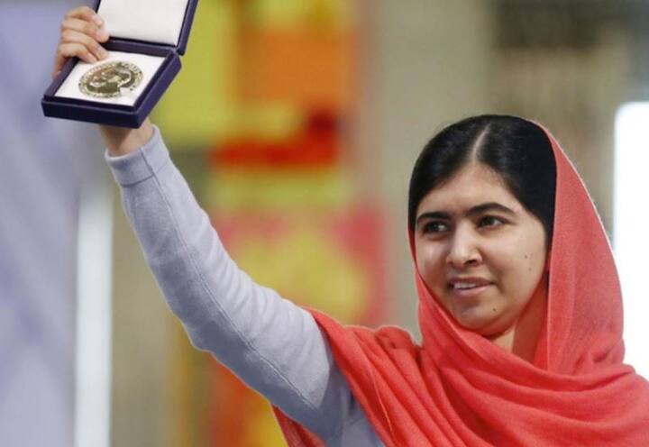 પાક મીડિયા પ્રમાણે ગુરુવારે સવારે આશરે 1.41 કલાકે પાકિસ્તાનના બેનઝીર ભુટ્ટો ઇન્ટનેશનલ એરપોર્ટ પર તેનું વિમાન ઉતર્યું હતું. મલાલાના આગમન પર તેની સુરક્ષાનો ચુસ્ત બંદોબસ્ત કરવામાં આવ્યો છે. વિમાન ઉતર્યા બાદ તેને સ્થાનિક હોટલમાં લઇ જવામાં આવી. સુરક્ષાને ધ્યાનમાં રાખી તેની યાત્રાનું વિવરણ ગુપ્ત રાખવામાં આવ્યું છે. 