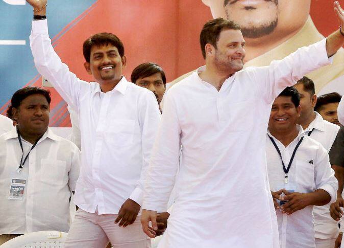 ગાંધીનગરઃ કોંગ્રેસના ઠાકોર સમાજના નેતા અલ્પેશ ઠાકોરે કહ્યું છે કે, મને હાઈકમાન્ડે રાષ્ટ્રીય સ્તરે મોટી જવાબદારીની ઓફર કરી છે. મોટાં રાજ્યોમાં આવી રહેલી ચૂંટણીમાં પણ ચોક્કસ જવાબદારી ઉપાડવા અંગેની મારી ઇચ્છા પુછાઈ છે, પરંતુ મેં ના પાડી છે. કારણ કે રાધનપુર જેવા અતિપછાત વિસ્તારમાંથી ચૂંટાઈ આવવાને કારણે મારી જવાબદારી વધી જાય છે.