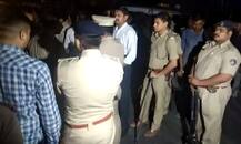 વડોદરા: રેડ કરવા ગયેલી પોલીસ પર બુટલેગરોનો હુમલો, પોલીસે કર્યું પાંચ રાઉન્ડ ફાયરિંગ