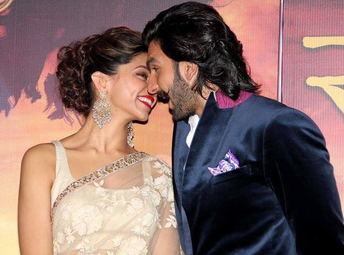 રણવીર-દીપિકાના પરિવારજનોએ સપ્ટેમ્બર અને ડિસેમ્બર મહિનાની તારીખો ફાઇનલ કરી છે.