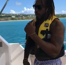 વેસ્ટઇન્ડિઝના આ વિસ્ફોટક બેટ્સમેને કર્યા ભાંગડા, જોઈને રહી જશો દંગ, જુઓ તસવીરો