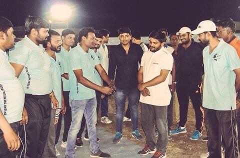 રાજકોટ: હાર્દિક પટેલ રાજકોટમાં રમ્યો ક્રિકેટ, કાતિલ બોલિંગ કરીને ટીમને જીતાડી, જાણો કેટલી વિકેટ ઝડપી? રાજકોટ: હાર્દિક પટેલ રાજકોટમાં રમ્યો ક્રિકેટ, કાતિલ બોલિંગ કરીને ટીમને જીતાડી, જાણો કેટલી વિકેટ ઝડપી?