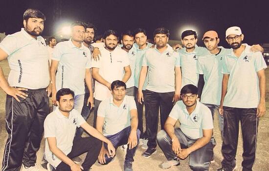 ઉલ્લેખનીય છે કે થોડા દિવસ પહેલા જ સાબરકાંઠાના બેરણા ગામે નાઈટ ટુર્નામેન્ટનું આયોજન કરવામાં આવ્યું હતું જેનું હાર્દિક પટેલ દ્વારા ઉદઘાટન કરવામાં આવ્યું હતું. આ નાઈટ ટૂર્નામેન્ટમાં હાર્દિક પટેલ પણ રમ્યો હતો. 
