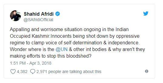 તેણે ટ્વિટમાં એમ પણ લખ્યું છે કે, આઝાદી માટે અવાજ ઉઠાવતાં નિર્દોષોને અત્યાચારી શાસકો મારી રહ્યા છે. સંયુક્ત રાષ્ટ્ર સંઘ અને શાંતિની અપીલ કરનારા સંગઠનો ક્યાં છે ?