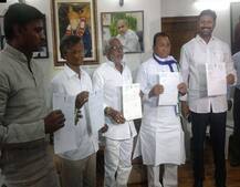 આંધ્રપ્રદેશને વિશેષ રાજ્યનો દરજ્જો નહીં, YSRCPના 5 સાંસદોએ લોકસભા સ્પીકરને સોંપ્યા રાજીનામાં