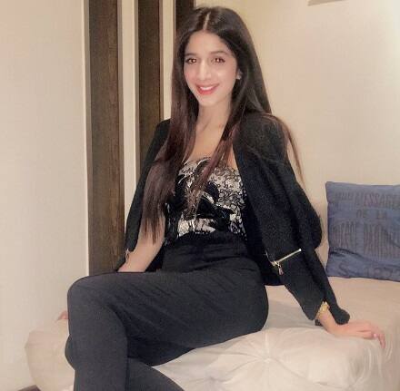 એક ચાહકે લખ્યું હતું કે, શું તારું મગજ ખરાબ થઈ ગયું છે? આ વ્યક્તિ હિટ એન્ડ રન કેસમાં પણ દોષી હતો. અભિનેતાએ એક મહિલાને મારી હતી અને ફિમેલ રિપોર્ટરને ધમકી પણ આપી હતી. જે પણ સોસાયટીમાં ખોટું થઈ રહ્યું છે તેનું ઉદાહરણ છે. જ્યારે બીજા ચાહકે લખ્યું હતું કે, ફિલ્મ મેળવવી હોય તો કંઈક કરવું પડે?