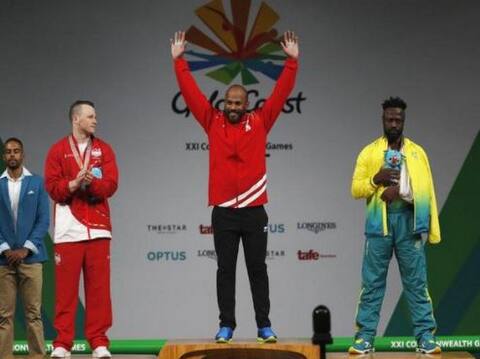 સિક્યુરિટી ગાર્ડના દીકરાએ વેઈટલિફ્ટિંગમાં જીત્યો ગોલ્ડ મેડલ, જાણો વિગત સિક્યુરિટી ગાર્ડના દીકરાએ વેઈટલિફ્ટિંગમાં જીત્યો ગોલ્ડ મેડલ, જાણો વિગત