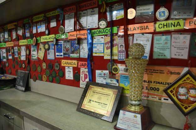 ઉલ્લેખનીય છે કે, હરમીતની જીદ હતી કે, ટેબલટેનિસમાં વિશ્વમાં નામના મેળવવી છે. હરમીતે એટલો સંઘર્ષ પણ કર્યો અને સફળતાને આંબી શક્યો. જોકે, મારો હરમીત ઝંપીને બેસવાનો નથી, તેનું સપનું તો કૉમનવેલ્થ અને ઓલમ્પિકની સ્પર્ધામાં રમવાનું અને જીતવાનું છે તેમ કહેતા હરમીતના પિતા રાજુલે ઉમેર્યું હતું કે, હરમીતે 8 વર્ષની ઉંમરે જ અંડર-૧૦નું સ્ટેટ લેવલનું ટાઇટલ મેળવ્યું હતું. અત્યાર સુધીમાં 150 થી વધુ મેડલ તેણે મેળવ્યા છે. હવે તો અમે મેડલ ગણવાના પણ બંધ કરી દીધા છે.