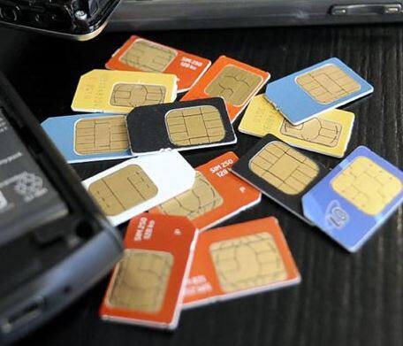 BSNL પણ જિઓ અને એરટેલને ટક્કર આપવા માટે નવા નવા પ્લાન લઇને આવી રહી છે. હાલ જિઓ અને એરટેલે પણ આઈપીએલની ઓફર બહાર પાડી છે તો BSNL દ્વારા સૌથી સસ્તી ઓફર લોન્ચ કરવામાં આવી છે. આ પ્લાનમાં બીએસએનએલ હવે 248 રૂપિયામાં 51 દિવસની વેલિડિટી સાથે 153જીબી ડેટા આપી રહી છે. 