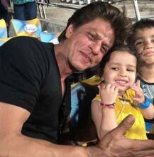 IPL 2018: શાહરૂખે ધોનીની દીકરી સાથે પડાવ્યો ફોટો, તસવીરો થઈ વાયરલ