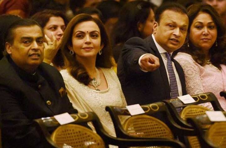 જો વિમાનની ખરીદીમાં કોઈ ગોટાળો ન થયો હોય તો તેની જાણકારી અદાલત સમક્ષ કેમ આપવામાં આવતી નથી. ચોક્કસ તેમાં કઈંક છુપાવવામાં આવી રહ્યું છે.