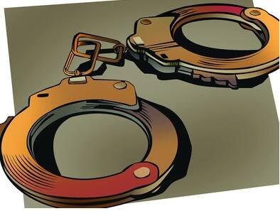 એવી શક્યતા છે કે કે.સી.પરમારે જમીન વળતરના એક મામલામાં મોટી રકમની લાંચ લીધી છે. કુલ 5 અધિકારીઓ એસીબીના સકંજામાં છે. 15 જેટલા અધિકારીઓની પૂછપરછ ચાલુ છે. એસીબીના જણાવ્યાં મુજબ આમાં નાનાથી માંડીને મોટા અધિકારીઓની સંડોવણી છે. હાલ એસીબીને આશરે રૂપિયા 55 લાખની રોકડ રકમ હાથ લાગી છે. ACBને કાઉન્ટિંગ મશીન મગાવવાની ફરજ પડી છે. તપાસ કરતા અધિકારીના ટેબલના ડ્રોઅરમાંથી લાખોની રકમ મળી આવી છે. 