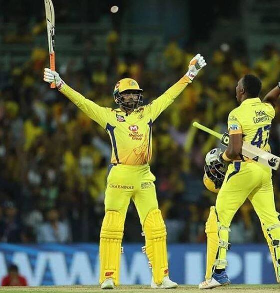 જાડેજા હાલ ઇન્ડિયન પ્રીમિયર લીગમાં ચેન્નાઇ સુપર કિંગ્સ તરફથી રમી રહ્યો છે. KKR સામે તેણે સિક્સ મારીને સીએસકની ટીમને સતત બીજી જીત અપાવી હતી.