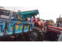 મામેરું લઈને ટ્રેક્ટરમાં જતા પરિવારને અકસ્માત, એક જ પરિવારના દસના મોતથી માતમ