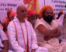 તોગડિયા ઉપવાસ પર, સરકારને યાદ કરાવ્યા કરેલા વાયદા, સાથે રાખી આ માંગો