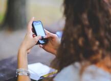 ફેસબુક અને વોટ્સએપ પર વ્યસ્ત રહેતી હતી પત્ની, આખરે કંટાળી પતિએ ભર્યું આ પગલું, જાણો વિગત