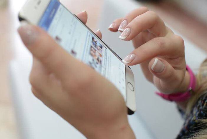 રિમાન્ડ દરમિયાન આરોપી પતિએ કબૂલાત કરી કે, તેની પત્ની સોશિયલ સાઇટ પર એક્ટિવ રહેવાના ચક્કરમાં પરિવારને ભૂલી ચૂકી હતી. જેને લઈ દરરોજ ઝઘડા થતાં હતા. જેની અસર બાળકો પર ન પડે તે માટે હોસ્ટેલમાં મોકલી દેવામાં આવ્યા હતા. 