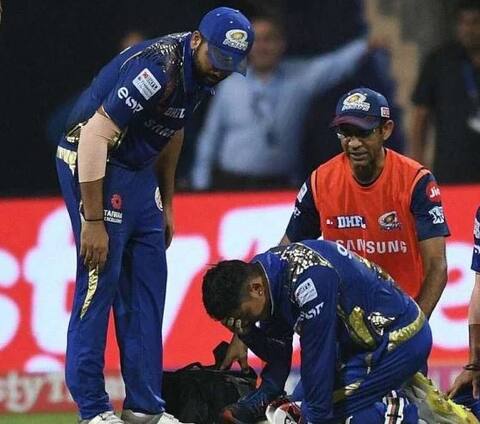 IPL 2018: હાર્દિક પંડ્યાના થ્રો પર ઘાયલ થયો વિકેટકિપર, મેદાન છોડી જવું પડ્યું બહાર IPL 2018: હાર્દિક પંડ્યાના થ્રો પર ઘાયલ થયો વિકેટકિપર, મેદાન છોડી જવું પડ્યું બહાર