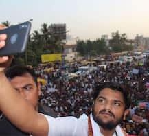 બળાત્કાર વિરોધી રેલીમાં હાર્દિકે લીધી સેલ્ફી, લોકોએ ઉડાવી મજાક