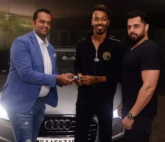 આ કારના પેટ્રોલ મોડલમાં 1798CCમાં એન્જિન આવે છે જે 190bhpની પાવર પેદા કરે છે જ્યારે ડિઝલ મોડલમાં 1968ccનું એન્જિન લાગેલું છે જે 190bhp પાવર પેદા કરે છે. તે સિવાય તેમાં 7 S tronic ડ્યુઅલ ક્લચ ગિયરબોક્સ લાગેલું છે. આ કારમાં 0થી 100 કિમી પ્રતિ કલાકની ઝડપ પકડવા માટે ફક્ત 8.4 સેકન્ડનો સમય લાગે છે. કારની ટોપ સ્પીડ 231 kmph છે. સેફ્ટી માટે કારમાં એરબેગ્સ, , ABS, EBD જેવા અનેક જબરદસ્ત ફિચર્સ આપવામાં આવ્યા છે.