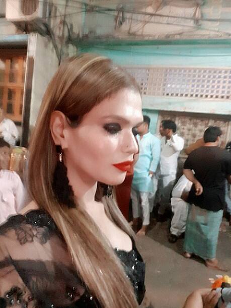 હાલ પોલીસે કિન્નરની લાશનો કબ્જો મેળવી વધુ તપાસ હાથ ધરી છે.