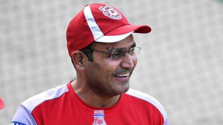 જ્યારે ગેલે કિંગ્સ ઇલેવન પંજાબના મેન્ટર વિરેન્દ્ર સેહવાગ પર હળવી મજાક કરી હતી. ગેલે કહ્યું કે, વીરેન્દ્ર સેહવાગે મને પોતાની ફ્રેન્ચાઈઝીમાં લઈને આઈપીએલને બચાવી લીધી.