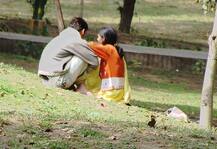 અમદાવાદઃ પરીણિતાને નાની ઉંમરના છોકરા સાથે બંધાયા સંબંધ, છોકરાએ બંનેનો કિસ કરતો ફોટો પાડીને કરી સેક્સની માગણી ને......