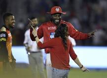 IPL: મેચ જીત્યા બાદ ક્રિસ ગેલે પ્રિતી ઝીંટા સાથે કર્યો ડાન્સ અને લીધી સેલ્ફી, જુઓ તસવીરો